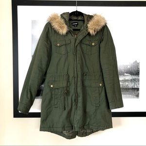 Green parka w faux fur hood S